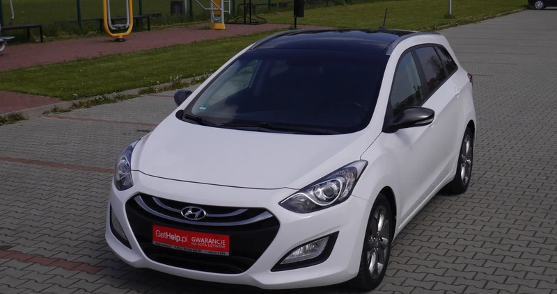 Hyundai I30 cena 29900 przebieg: 187000, rok produkcji 2014 z Starachowice małe 631